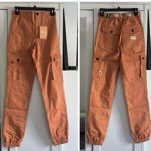 Wondery Outdoors Isabel 3.0 Pants in Coral Size XXS Tall